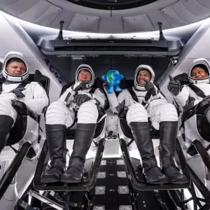 Jeanette Epps NASA Astronaut et Crew-8 dans la capsule Dragon Photo Credit : SpaceX / NASA